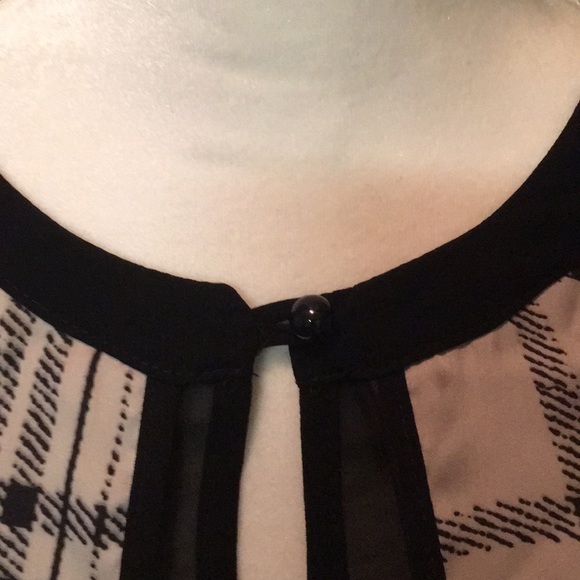 Women’s Bobeau Top - Picture 3 of 6